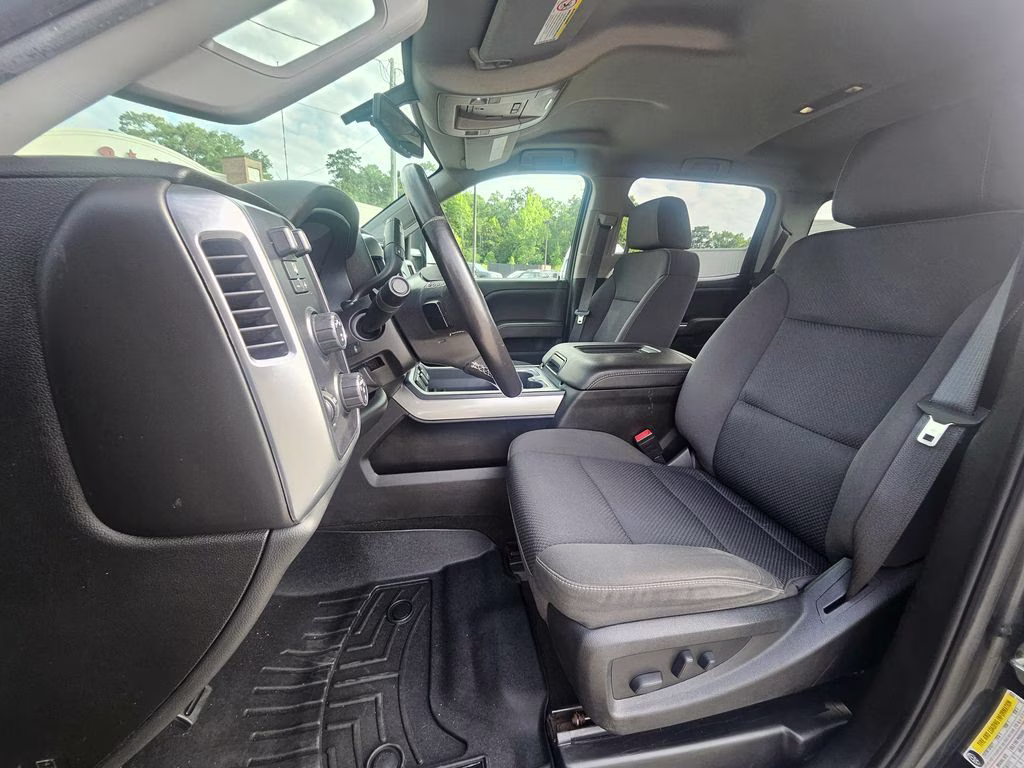 2017 Graphite Metallic Chevrolet Silverado 3500HD LT 4X4 Truck