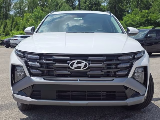 2026 White Pearl Hyundai Tucson SEL Plus AWD SUV