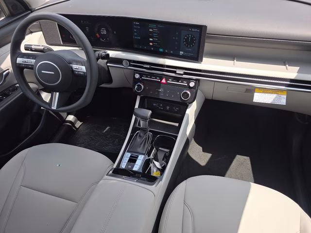 2026 White Pearl Hyundai Tucson SEL Plus AWD SUV