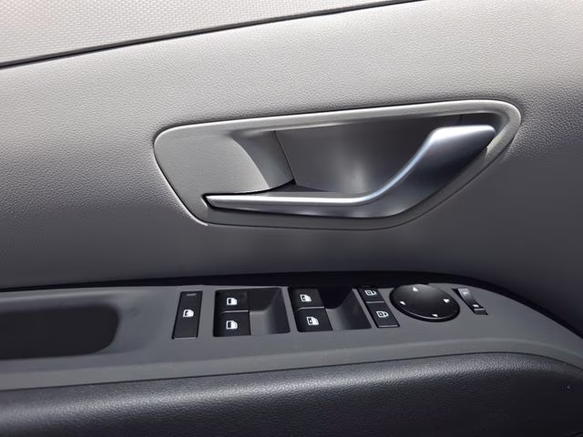 2026 White Pearl Hyundai Tucson SEL Plus AWD SUV