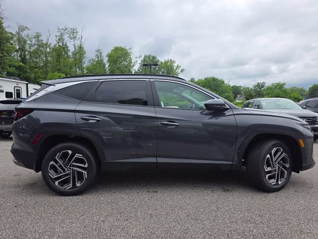 2026 Ecotronic Gray Hyundai Tucson SEL Plus AWD SUV