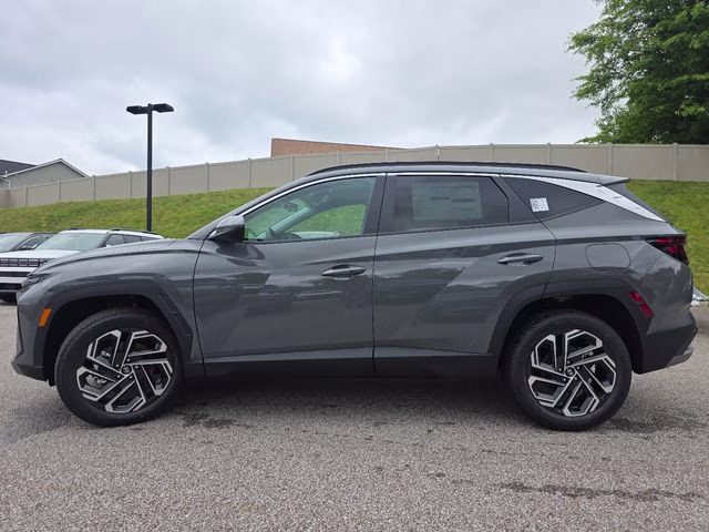 2026 Hampton Gray Hyundai Tucson SEL Plus AWD SUV