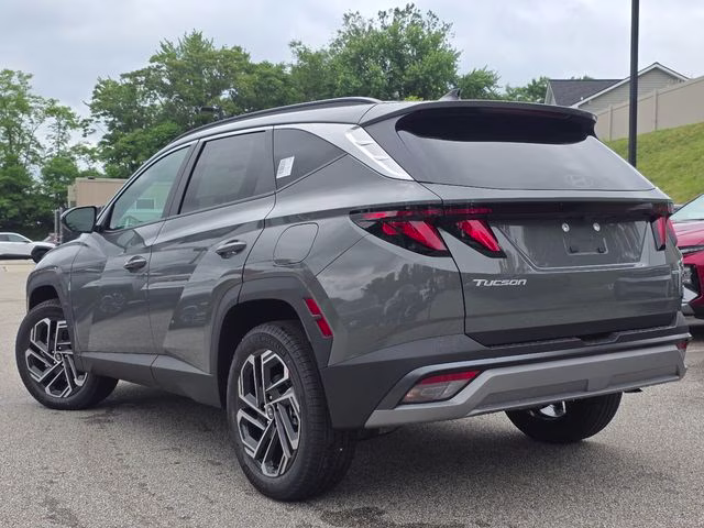 2026 Hampton Gray Hyundai Tucson SEL Plus AWD SUV