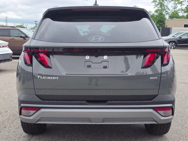 2026 Hampton Gray Hyundai Tucson SEL Plus AWD SUV
