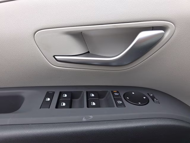 2026 Hampton Gray Hyundai Tucson SEL Plus AWD SUV