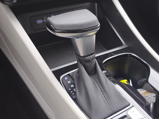 2026 Hampton Gray Hyundai Tucson SEL Plus AWD SUV