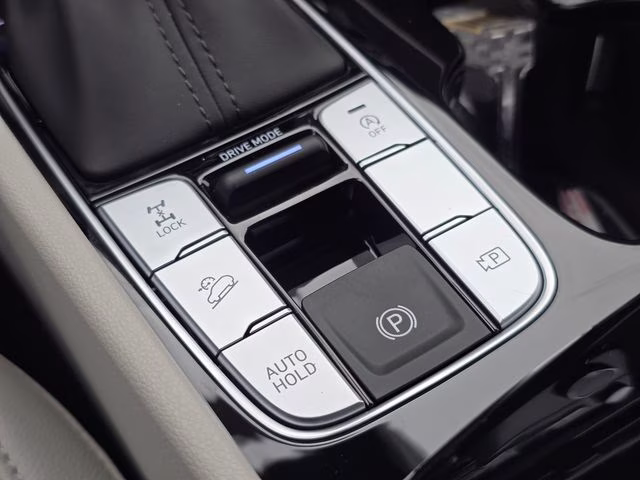 2026 Hampton Gray Hyundai Tucson SEL Plus AWD SUV