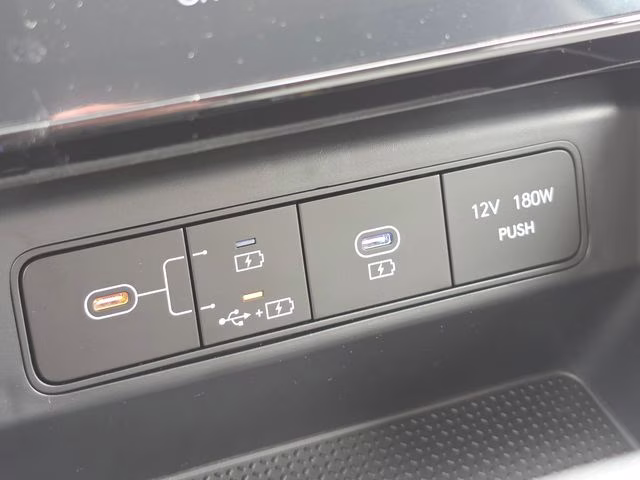 2026 White Pearl Hyundai Tucson SEL Plus AWD SUV