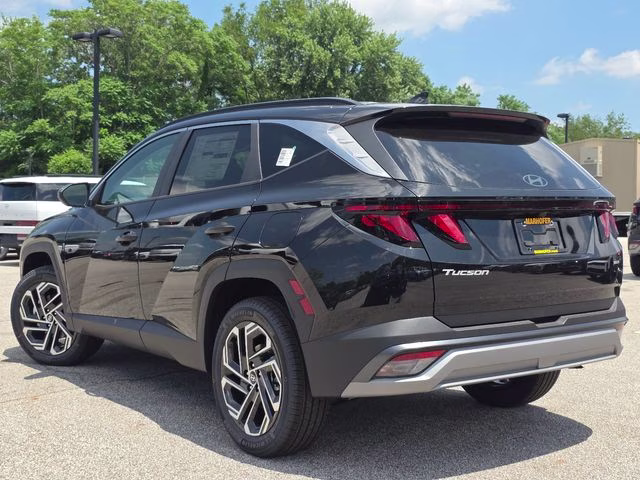 2026 Phantom Black Hyundai Tucson SEL Plus AWD SUV