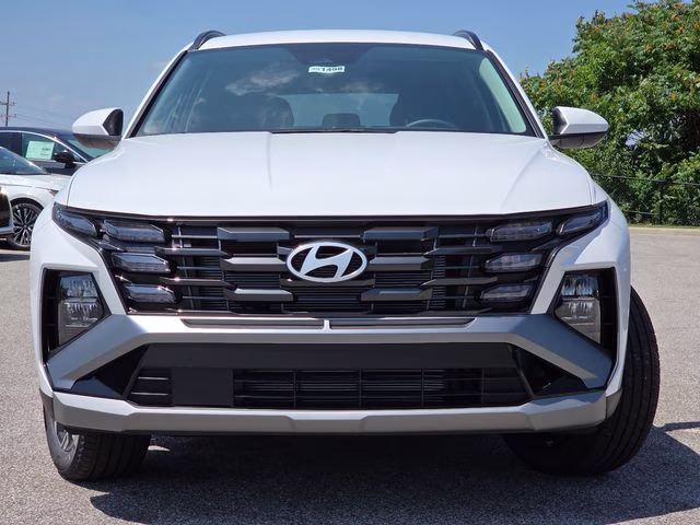 2026 White Pearl Hyundai Tucson SEL Plus AWD SUV