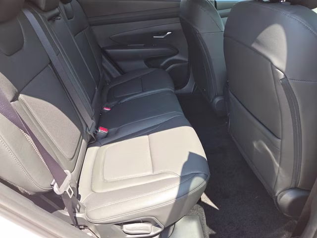 2026 White Pearl Hyundai Tucson SEL Plus AWD SUV