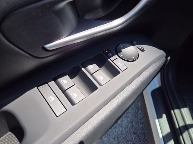 2026 White Pearl Hyundai Tucson SEL Plus AWD SUV
