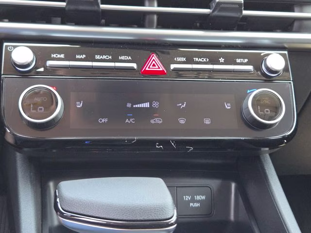 2026 White Pearl Hyundai Tucson SEL Plus AWD SUV