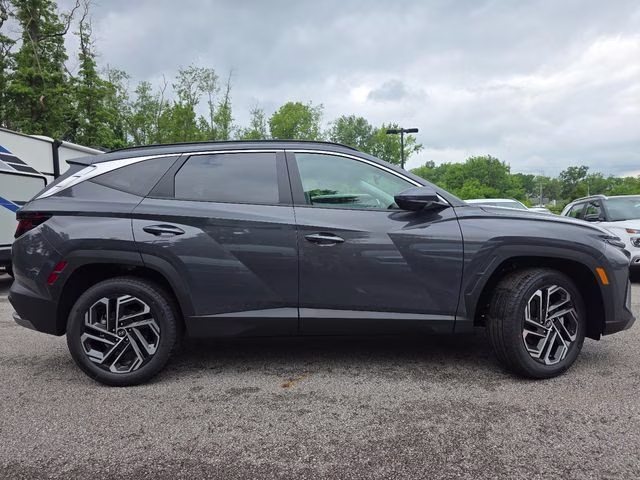 2026 Ecotronic Gray Hyundai Tucson SEL Plus AWD SUV
