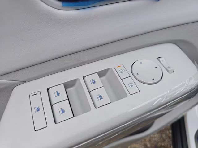 2026 Atlas White Hyundai Kona SEL Premium AWD SUV
