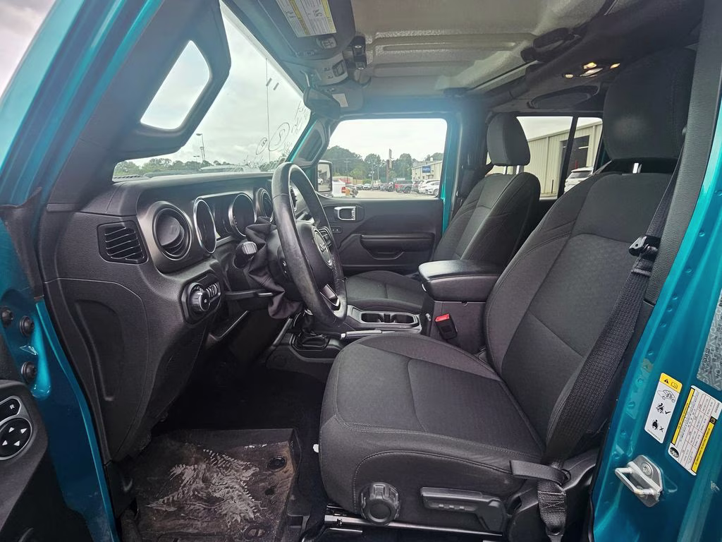 2019 Bikini Pearlcoat Jeep Wrangler Unlimited Sport S 4X4 SUV