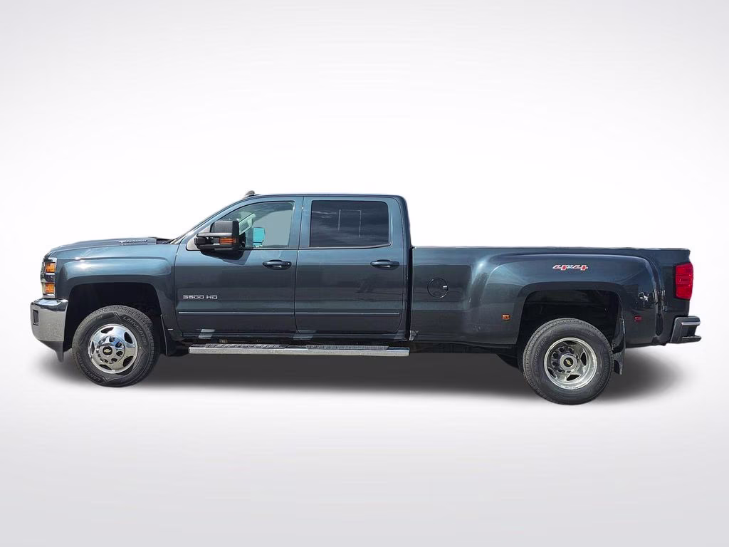 2017 Graphite Metallic Chevrolet Silverado 3500HD LT 4X4 Truck