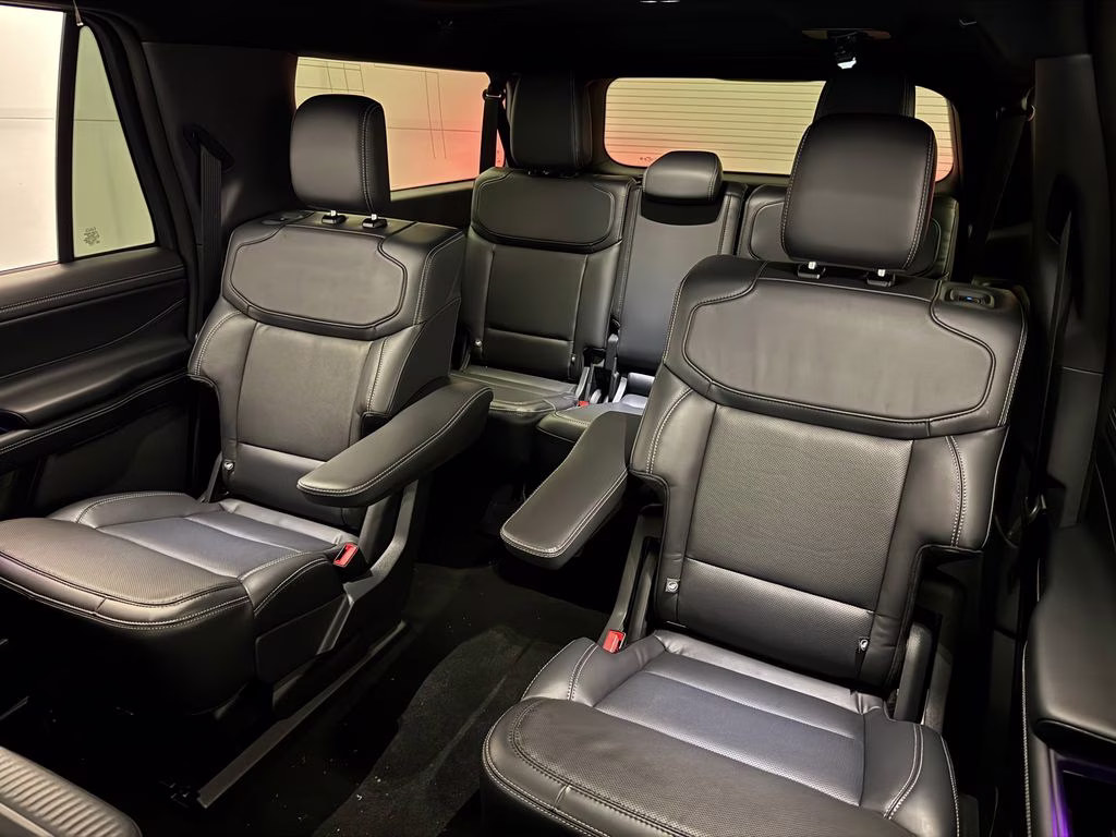 2026 Glacier Gray Metallic Tri-Coat Ford Expedition Max Platinum 4X4 SUV