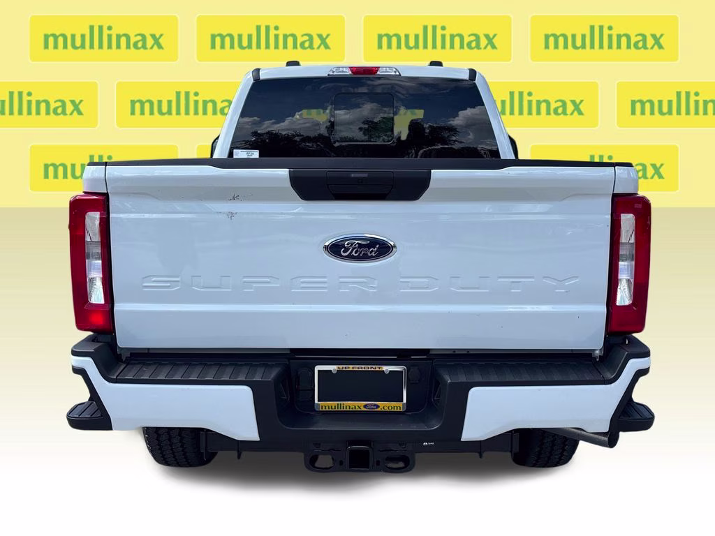 2026 Oxford White Ford Super Duty F-250 SRW XL 4X4 Truck