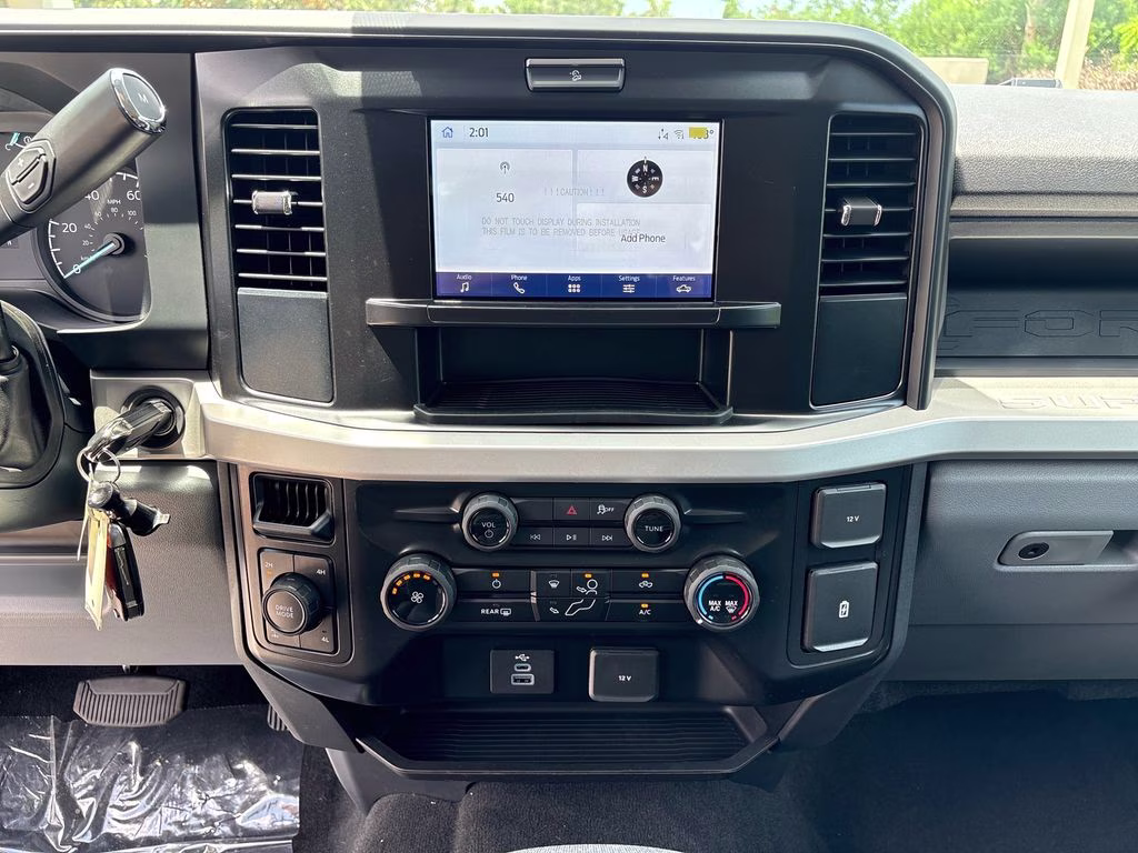 2026 Oxford White Ford Super Duty F-250 SRW XL 4X4 Truck