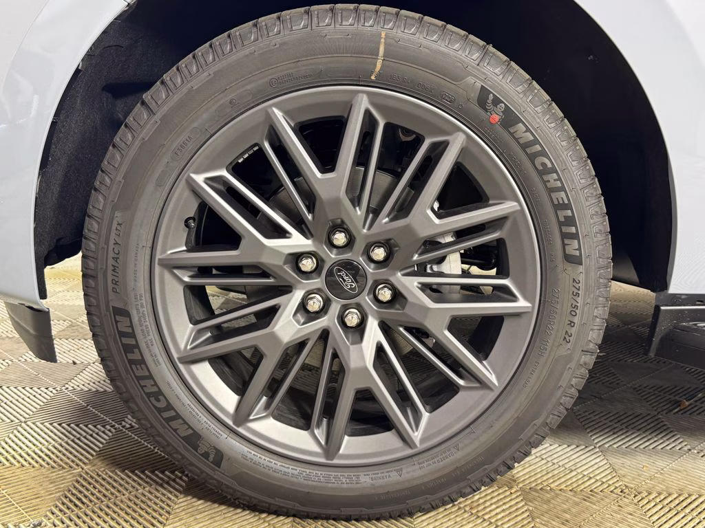 2026 Glacier Gray Metallic Tri-Coat Ford Expedition Max Platinum 4X4 SUV