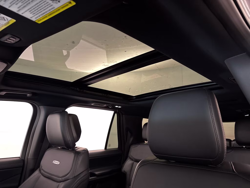 2026 Glacier Gray Metallic Tri-Coat Ford Expedition Max Platinum 4X4 SUV