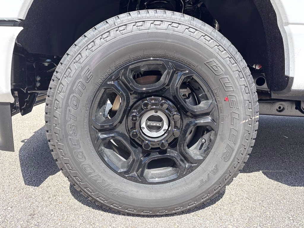 2026 Oxford White Ford Super Duty F-250 SRW XL 4X4 Truck