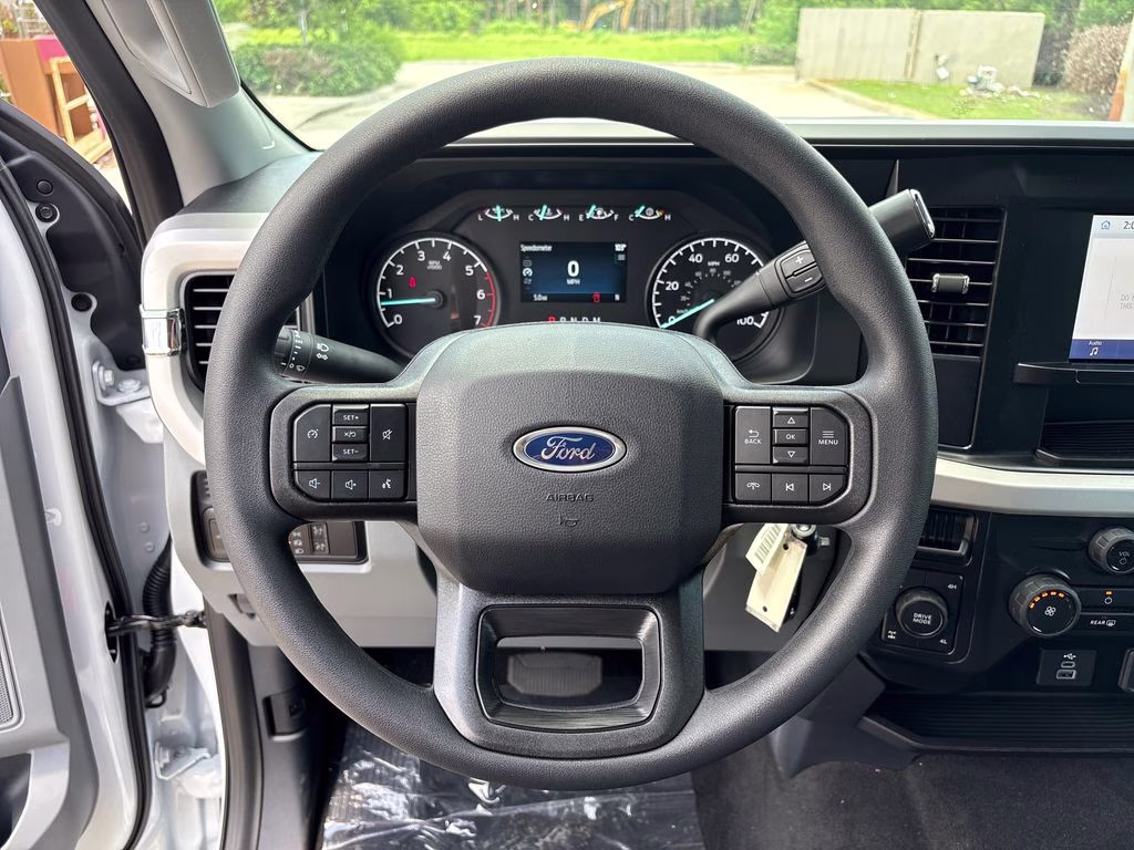 2026 Oxford White Ford Super Duty F-250 SRW XL 4X4 Truck
