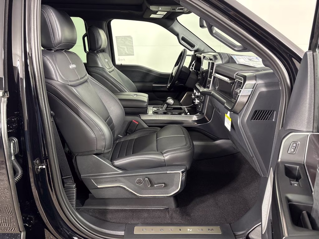 2026 Agate Black Metallic Ford F-150 Platinum 4X4 Truck