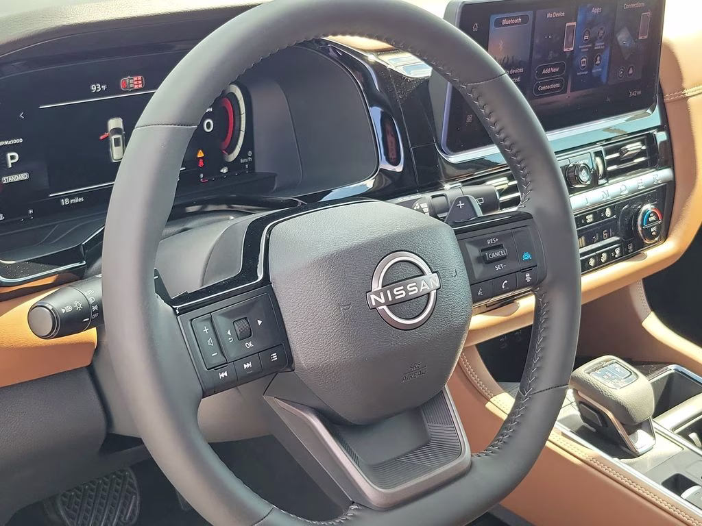 2026 Everest White Pearl Tricoat Nissan Pathfinder Platinum FWD SUV