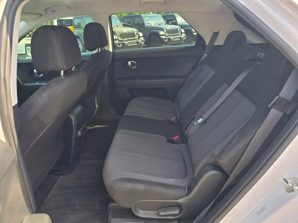 2024 Atlas White Hyundai IONIQ 5 SEL RWD SUV