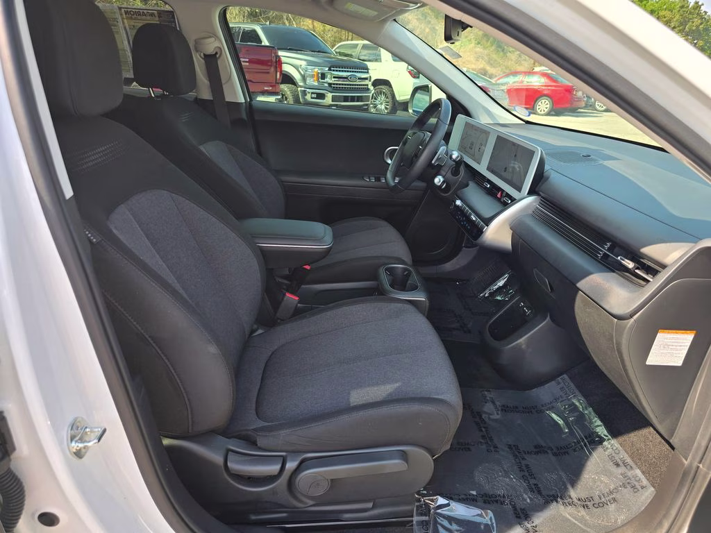 2024 Atlas White Hyundai IONIQ 5 SEL RWD SUV