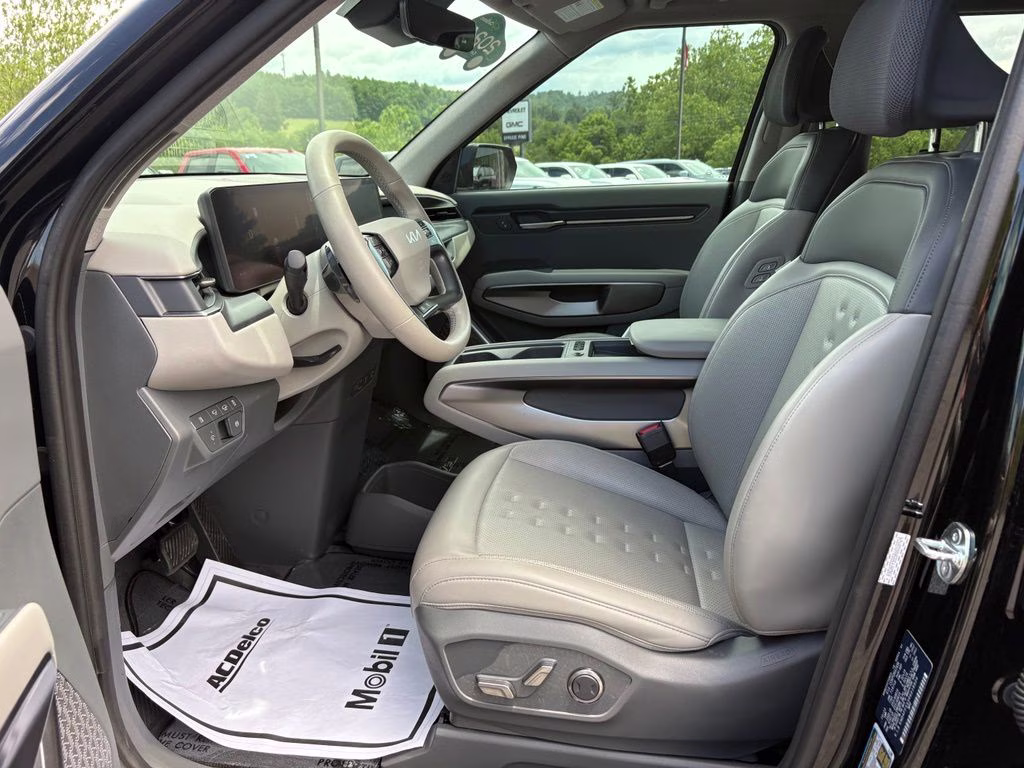 2024 Aurora Black Pearl Kia EV9 Wind AWD SUV