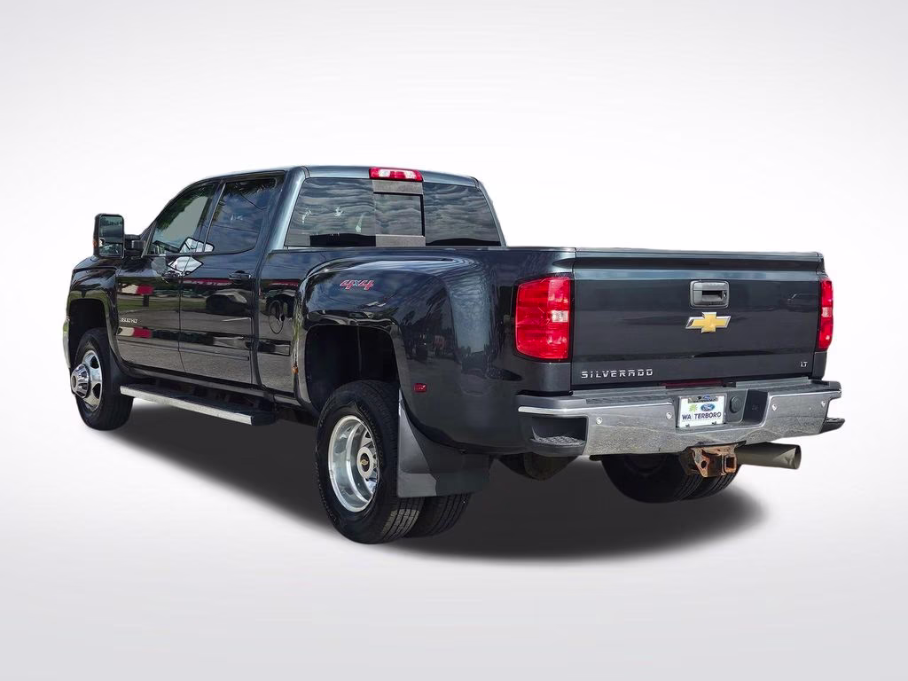 2017 Graphite Metallic Chevrolet Silverado 3500HD LT 4X4 Truck