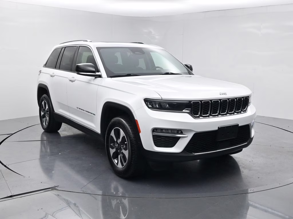 2024 Bright White Clearcoat Jeep Grand Cherokee 4xe 4X4 SUV