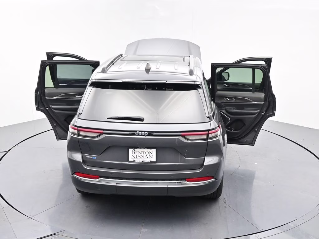 2024 Baltic Gray Metallic Clearcoat Jeep Grand Cherokee 4xe 4X4 SUV