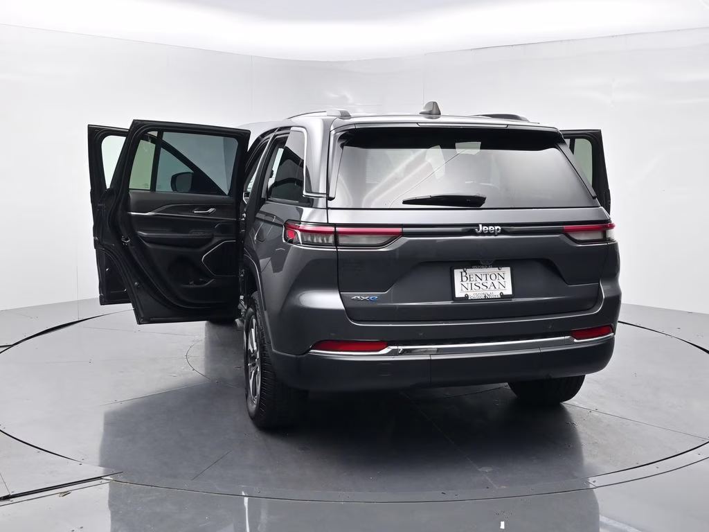 2024 Baltic Gray Metallic Clearcoat Jeep Grand Cherokee 4xe 4X4 SUV