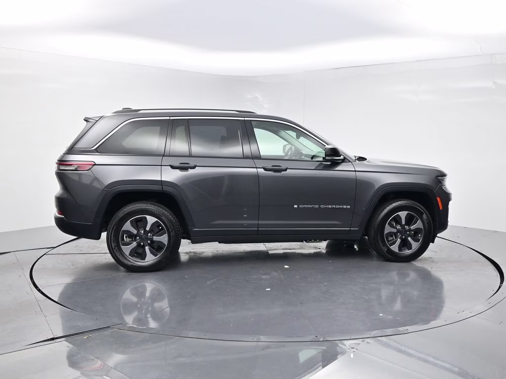 2024 Baltic Gray Metallic Clearcoat Jeep Grand Cherokee 4xe 4X4 SUV