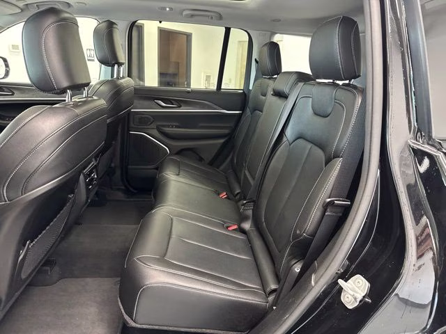 2023 Diamond Black Crystal Pearlcoat Jeep Grand Cherokee 4xe 4X4 SUV