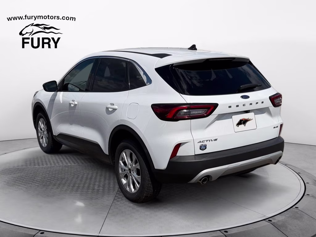 2024 Oxford White Ford Escape Active AWD SUV