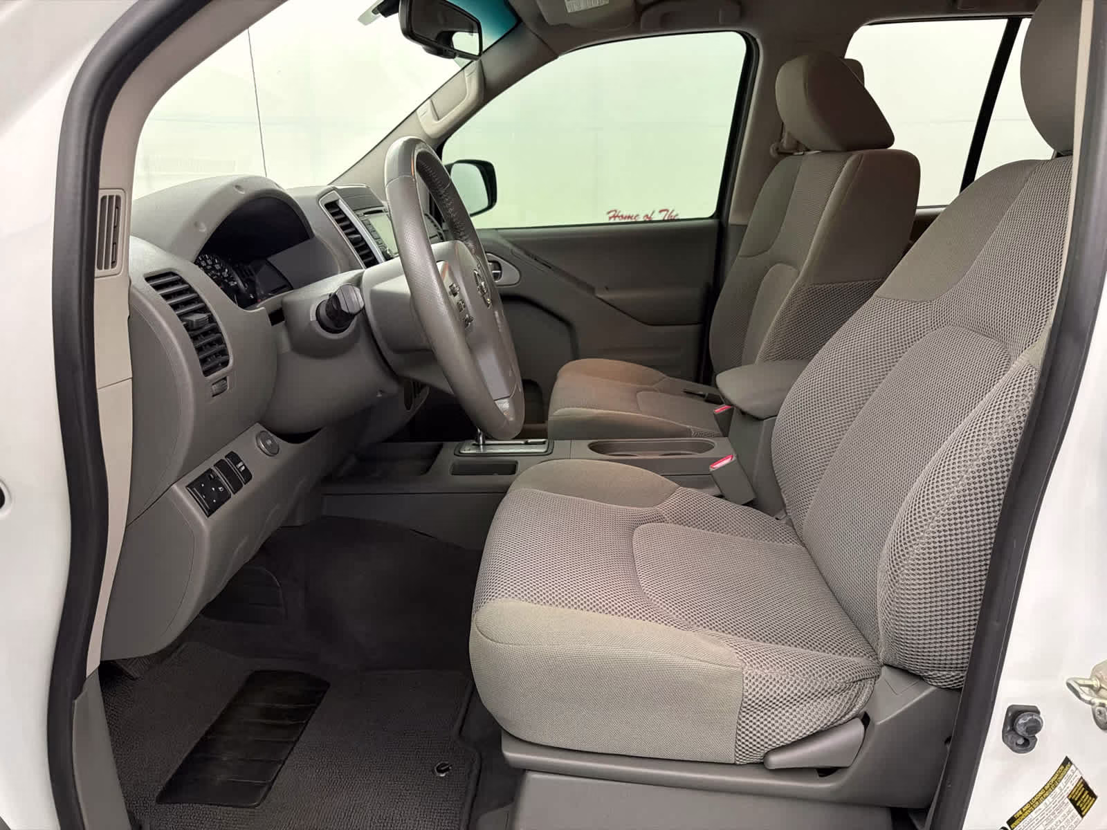 2018 Glacier White Nissan Frontier SV V6 RWD Truck