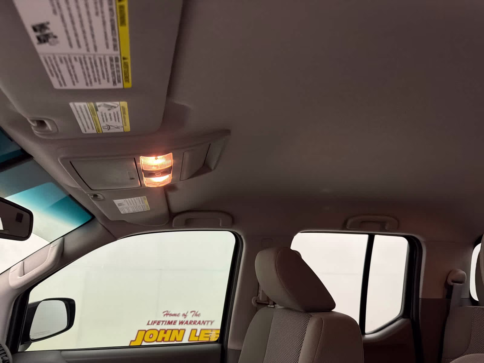 2018 Glacier White Nissan Frontier SV V6 RWD Truck