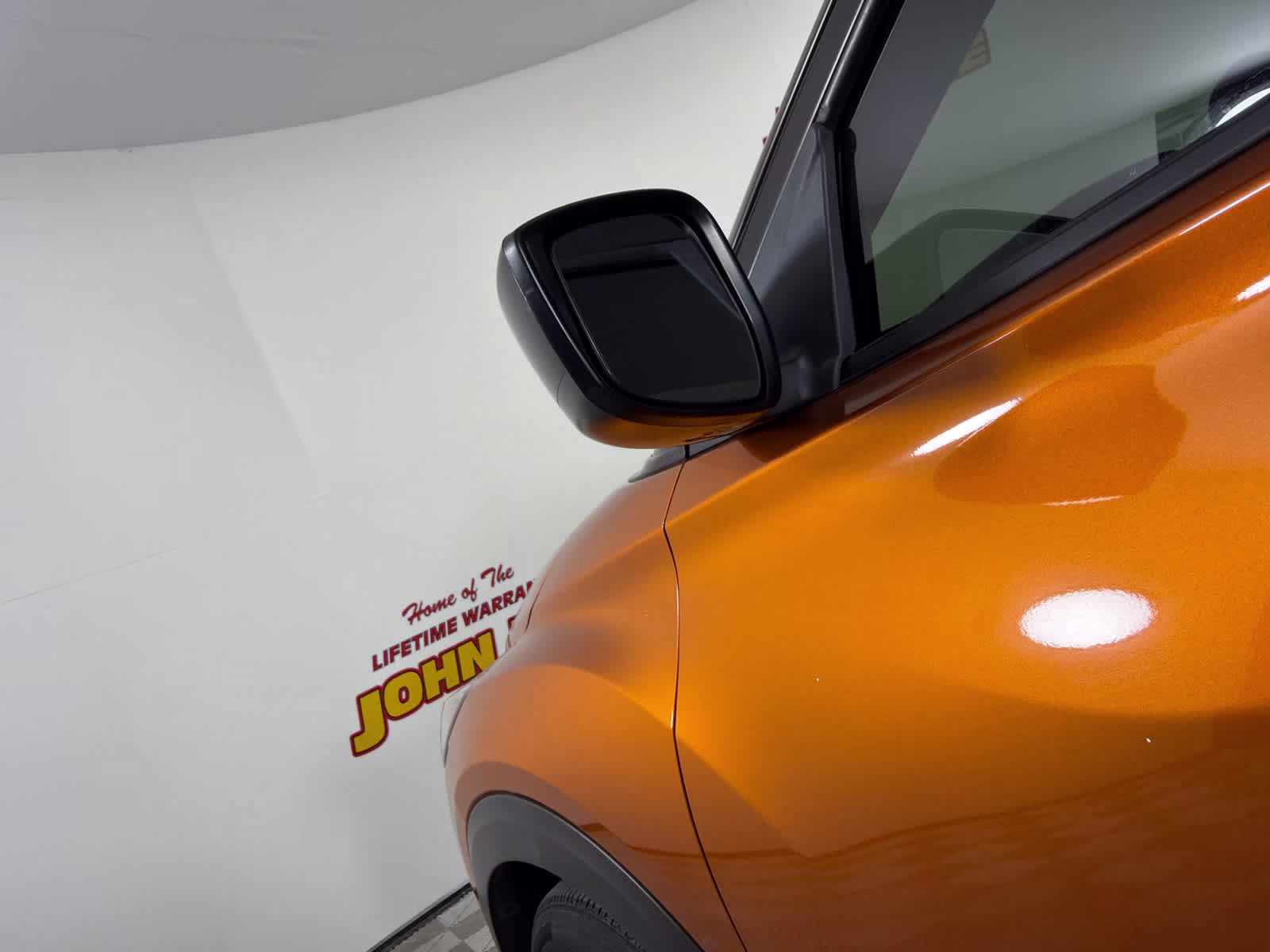 2023 Monarch Orange Metallic/Super Black Nissan Kicks SV FWD SUV