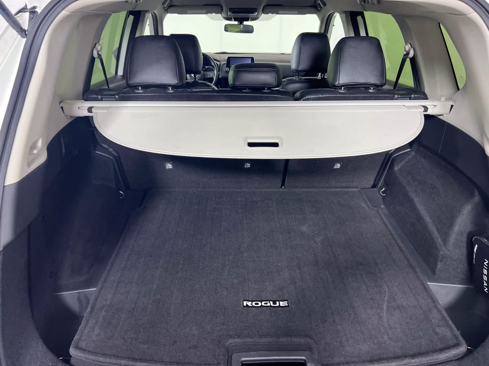 2023 Pearl White Tricoat Nissan Rogue SV FWD SUV