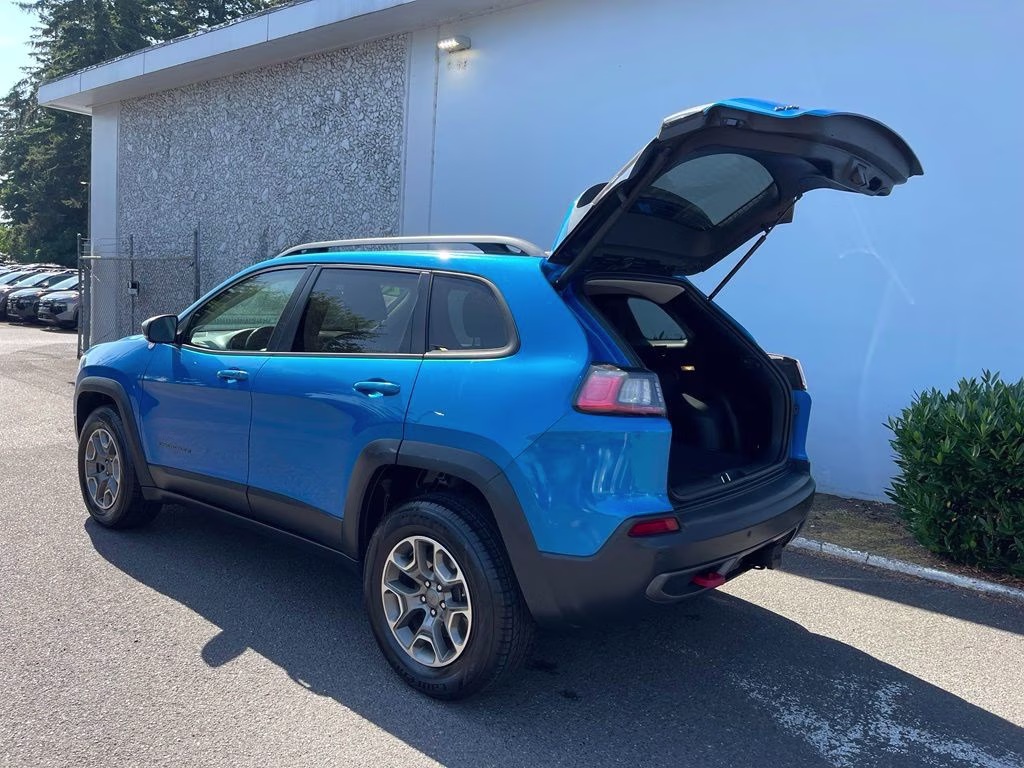 2020 Hydro Blue Pearlcoat Jeep Cherokee Trailhawk 4X4 SUV