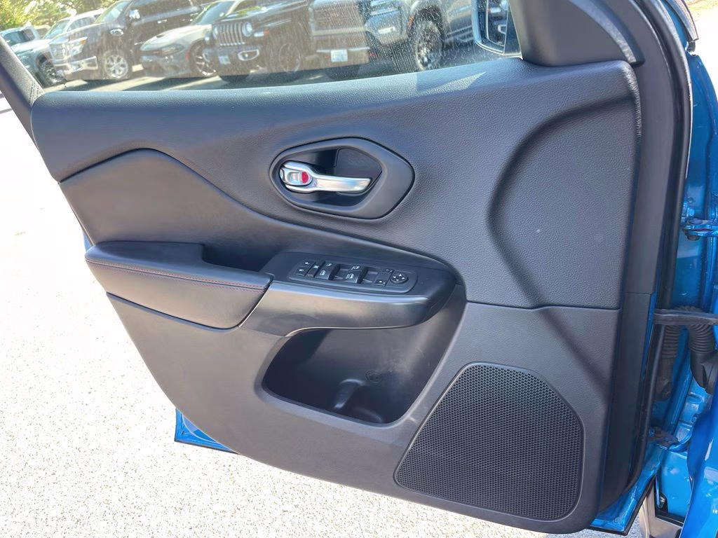 2020 Hydro Blue Pearlcoat Jeep Cherokee Trailhawk 4X4 SUV