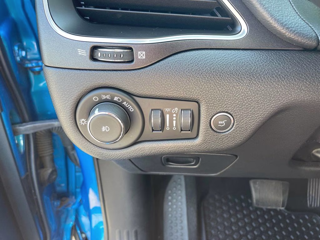 2020 Hydro Blue Pearlcoat Jeep Cherokee Trailhawk 4X4 SUV
