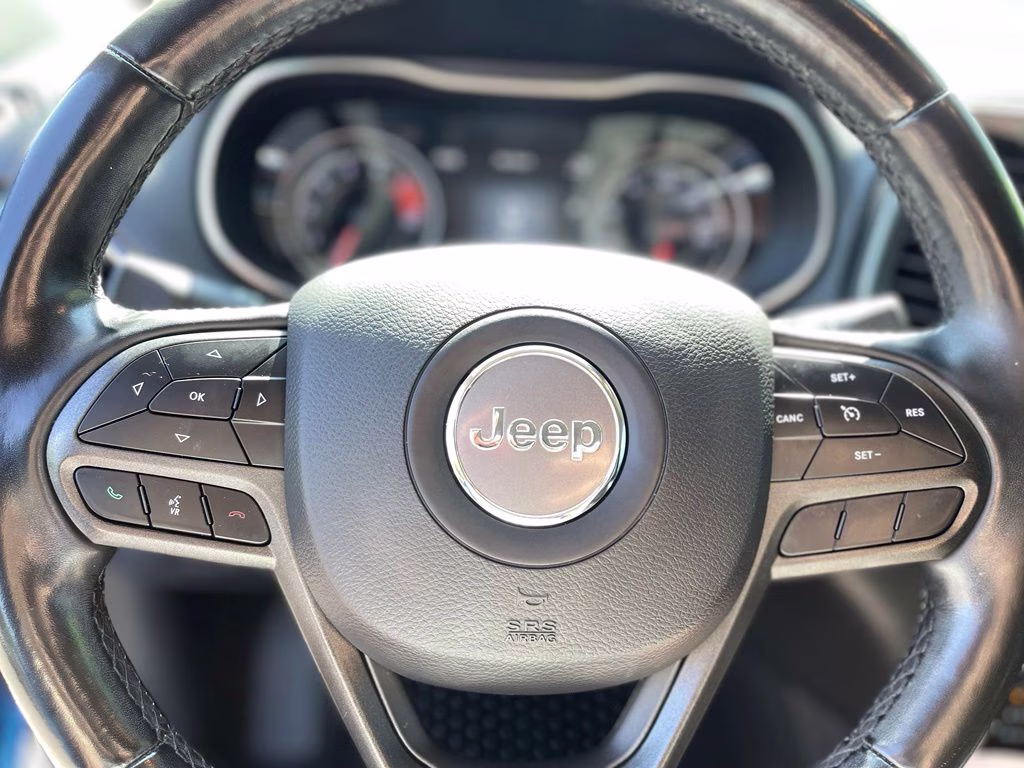 2020 Hydro Blue Pearlcoat Jeep Cherokee Trailhawk 4X4 SUV