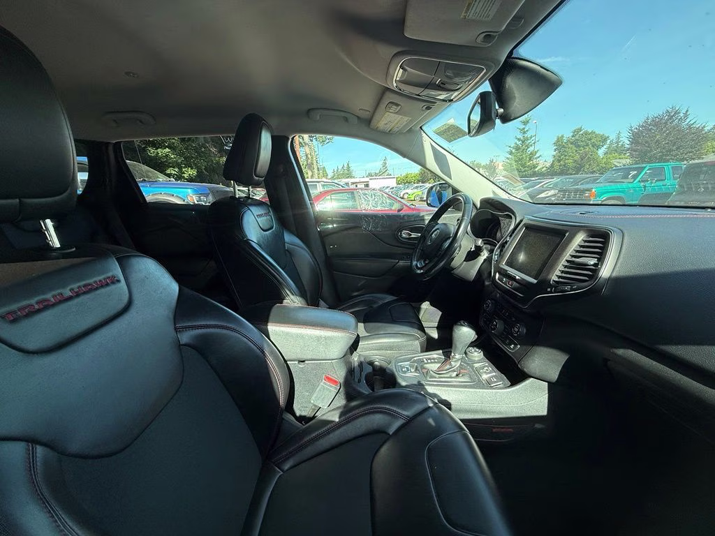 2020 Hydro Blue Pearlcoat Jeep Cherokee Trailhawk 4X4 SUV