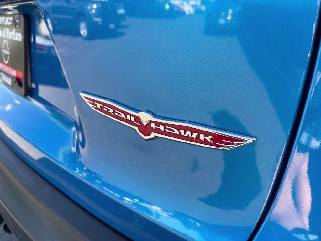 2020 Hydro Blue Pearlcoat Jeep Cherokee Trailhawk 4X4 SUV